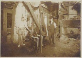 Mason Color photo Circa 1908.