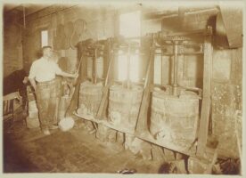 Mason Color photo Circa 1908.